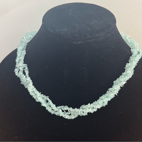 💎 3-Strand Twisted Aqua Chip Bead Necklace | 14K Gold Clasp (SFS) | ~18” | 47g - Picture 2 of 8
